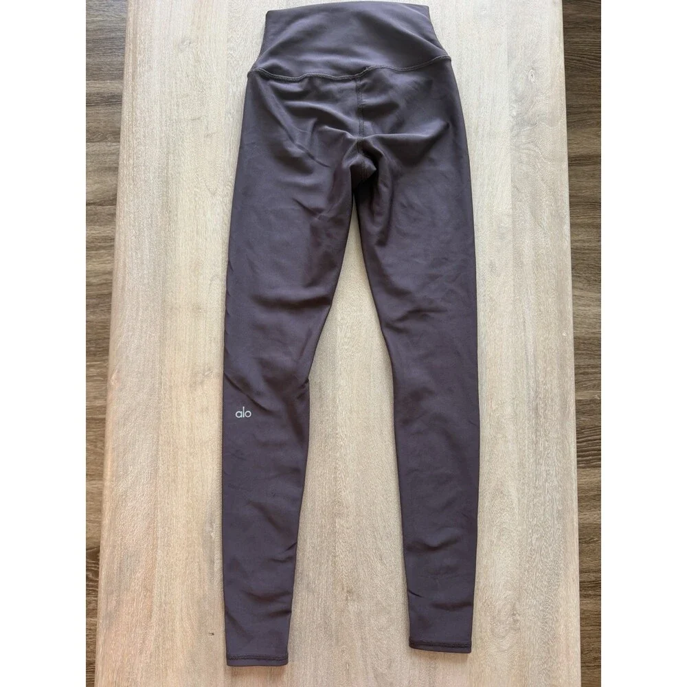 Alo Yoga High Waist Airlift Legging Full Length in Raisinette Purple Size XS